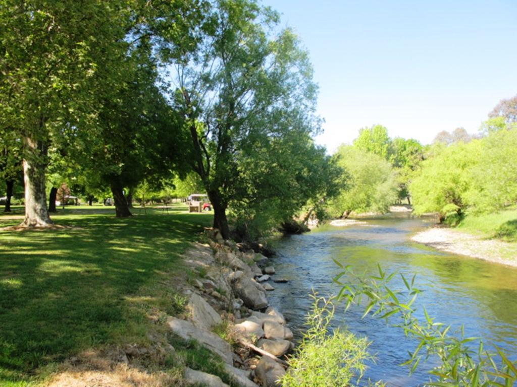 Colac Colac Caravan Park Corryong 외부 사진