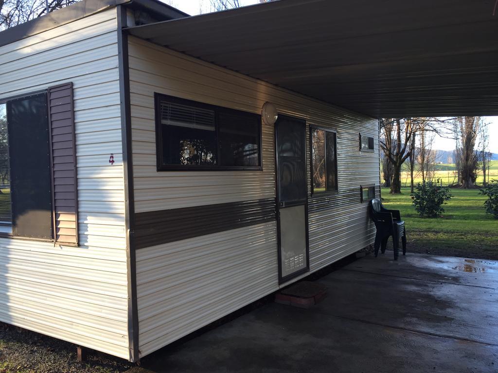 Colac Colac Caravan Park Corryong 외부 사진